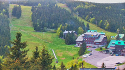Panorama Jižní svahy, Hotel, Nástup