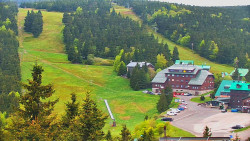 Panorama Jižní svahy, Hotel, Nástup