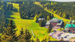 Panorama Jižní svahy, Hotel, Nástup