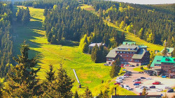 Panorama Jižní svahy, Hotel, Nástup
