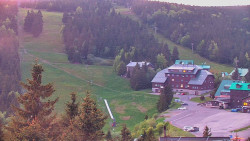 Panorama Jižní svahy, Hotel, Nástup