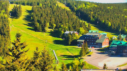 Panorama Jižní svahy, Hotel, Nástup