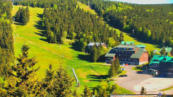 Panorama Jižní svahy, Hotel, Nástup