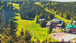 Panorama Jižní svahy, Hotel, Nástup