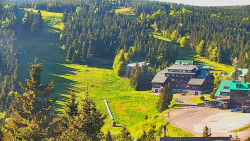 Panorama Jižní svahy, Hotel, Nástup