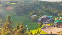 Panorama Jižní svahy, Hotel, Nástup