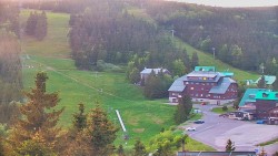 Panorama Jižní svahy, Hotel, Nástup