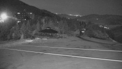 Panorama Jižní svahy, Hotel, Nástup
