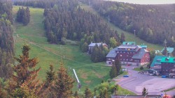 Panorama Jižní svahy, Hotel, Nástup