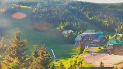 Panorama Jižní svahy, Hotel, Nástup