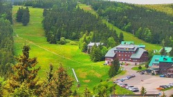 Panorama Jižní svahy, Hotel, Nástup