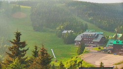 Panorama Jižní svahy, Hotel, Nástup