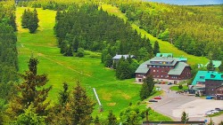 Panorama Jižní svahy, Hotel, Nástup
