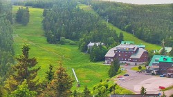 Panorama Jižní svahy, Hotel, Nástup