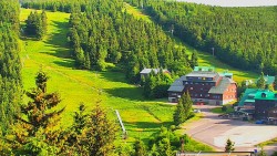 Panorama Jižní svahy, Hotel, Nástup