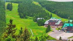Panorama Jižní svahy, Hotel, Nástup