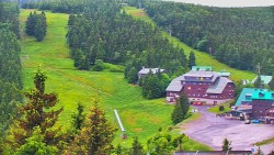 Panorama Jižní svahy, Hotel, Nástup