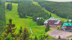 Panorama Jižní svahy, Hotel, Nástup