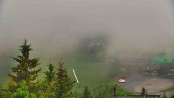 Panorama Jižní svahy, Hotel, Nástup