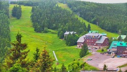 Panorama Jižní svahy, Hotel, Nástup