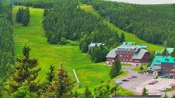 Panorama Jižní svahy, Hotel, Nástup