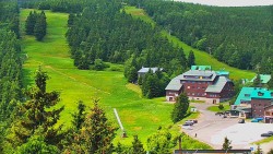Panorama Jižní svahy, Hotel, Nástup