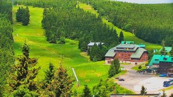Panorama Jižní svahy, Hotel, Nástup