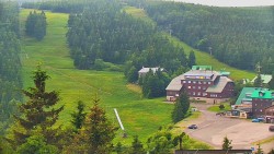 Panorama Jižní svahy, Hotel, Nástup