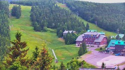Panorama Jižní svahy, Hotel, Nástup