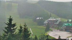 Panorama Jižní svahy, Hotel, Nástup "Žlutá"