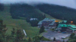Panorama Jižní svahy, Hotel, Nástup "Žlutá"