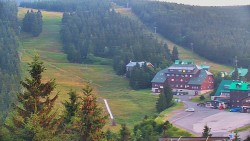 Panorama Jižní svahy, Hotel, Nástup "Žlutá"