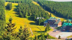 Panorama Jižní svahy, Hotel, Nástup "Žlutá"