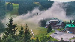 Panorama Jižní svahy, Hotel, Nástup "Žlutá"