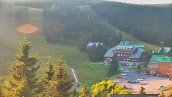 Panorama Jižní svahy, Hotel, Nástup "Žlutá"