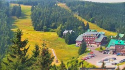 Panorama Jižní svahy, Hotel, Nástup "Žlutá"