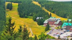 Panorama Jižní svahy, Hotel, Nástup "Žlutá"