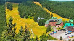 Panorama Jižní svahy, Hotel, Nástup "Žlutá"