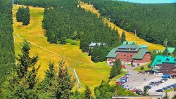 Panorama Jižní svahy, Hotel, Nástup "Žlutá"