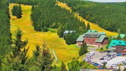 Panorama Jižní svahy, Hotel, Nástup "Žlutá"