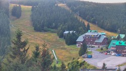 Panorama Jižní svahy, Hotel, Nástup "Žlutá"