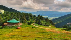 Restaurace "deštník" - dojezd žlutá sjezdovka