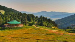 Restaurace "deštník" - dojezd žlutá sjezdovka