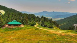 Restaurace "deštník" - dojezd žlutá sjezdovka