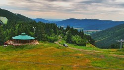Restaurace "deštník" - dojezd žlutá sjezdovka
