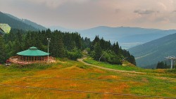 Restaurace "deštník" - dojezd žlutá sjezdovka
