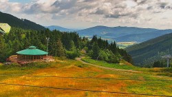 Restaurace "deštník" - dojezd žlutá sjezdovka