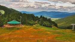 Restaurace "deštník" - dojezd žlutá sjezdovka