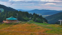 Restaurace "deštník" - dojezd žlutá sjezdovka