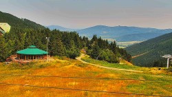 Restaurace "deštník" - dojezd žlutá sjezdovka